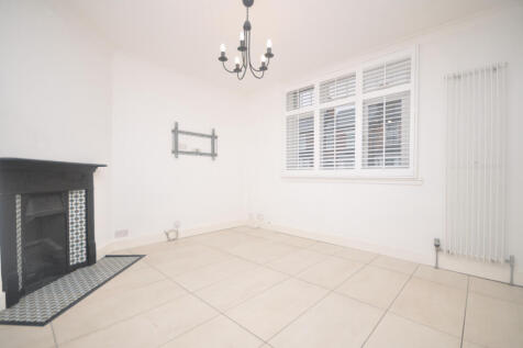 Bishop Road, Chelmsford, Essex photo 4
