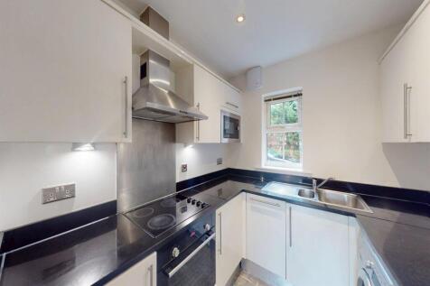 Hetton House, Station Road, Loughton, IG10 photo 4