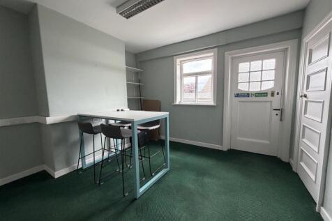 Office to rent Image 7