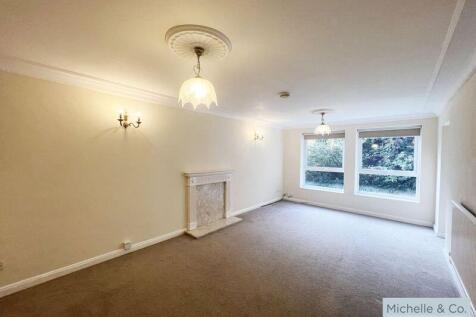 Lounge/ Dining room