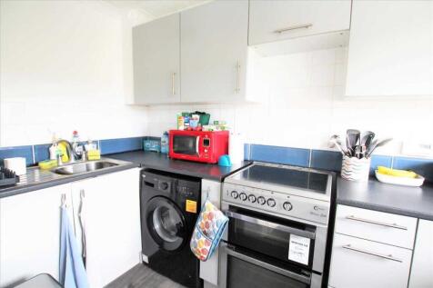 KITCHEN: