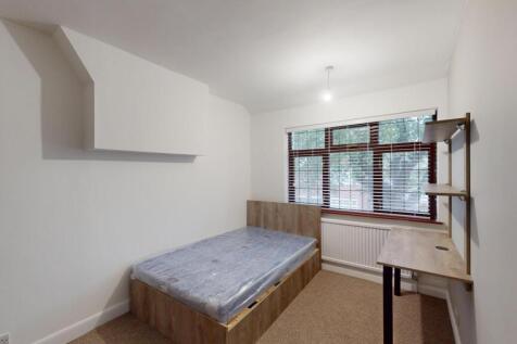 Harrington Drive, Nottingham photo 3