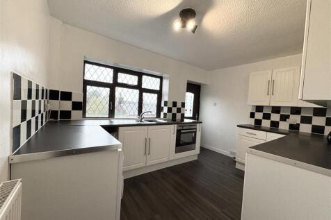 Elm Street, Skelmanthorpe, Huddersfield, HD8 9BH photo 2