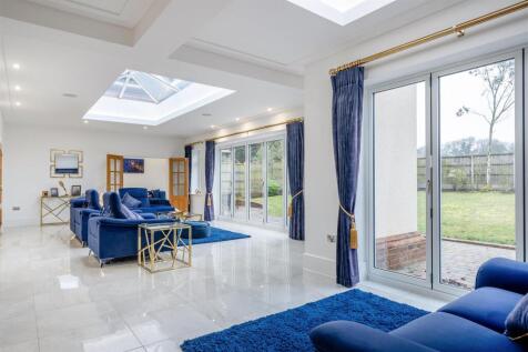 8677273-interior18.jpg