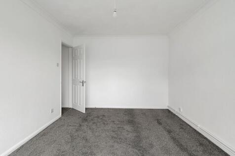 Ashford Close, Hailsham photo 5