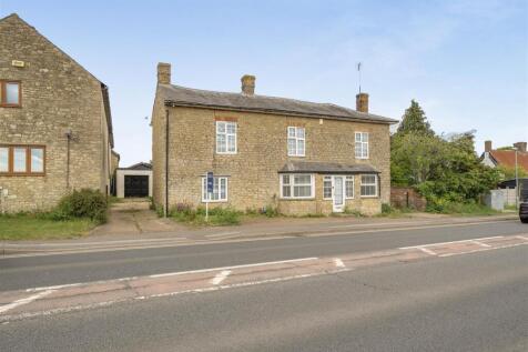 Sunnyside, 85 Watling Street, Potterspury (16).jpg