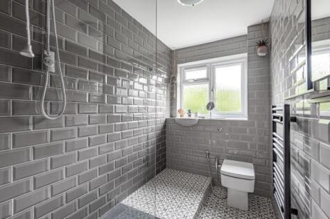 Shared Shower Room