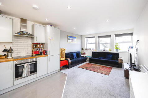 Lounge Kitchen