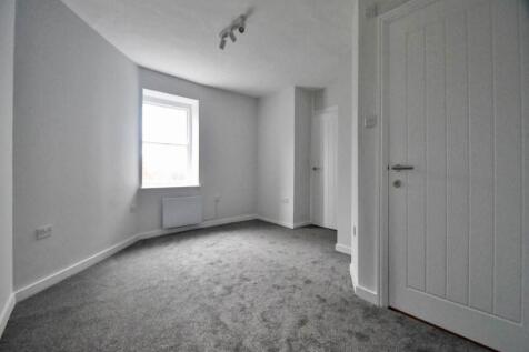 Durland House, 160 High Street, Rainham photo 4