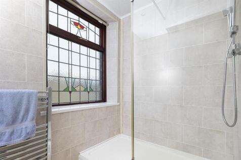 Bramleys Estate Agents - Leeds Road - Mirfield (28