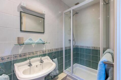 Rockery Cottage Bedroom 5-3.jpg