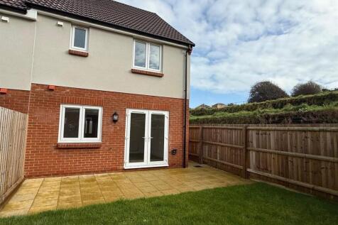 Plot 472 rear.jpeg