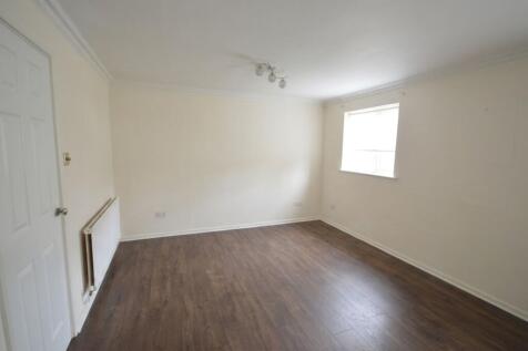Duncombe Close, Bramhall, SK7 photo 3