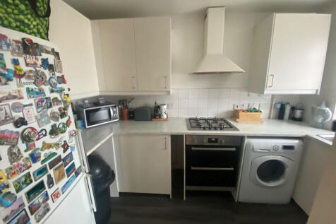 Witts House, Winery Lane, Kingston upon thames, Surrey, KT1 photo 2