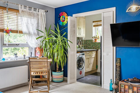 1298172-17-682f718939bcd-ARW