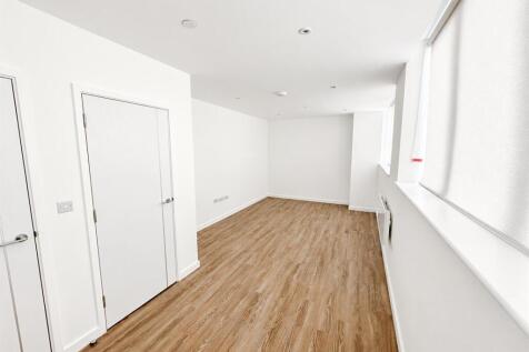 London Road, St. Leonards, TN37 6FL photo 3