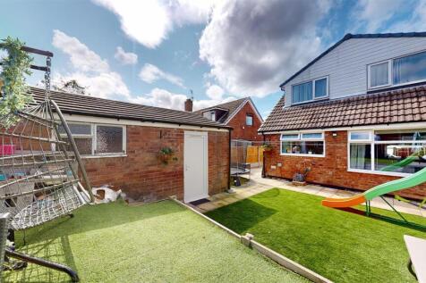 Chestnut Grove Rear Garden