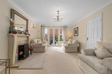 11 Marsh Lane-1.jpg