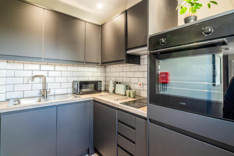 Canning Place B30...