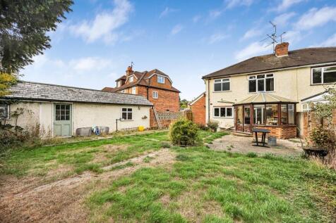 Detached garage