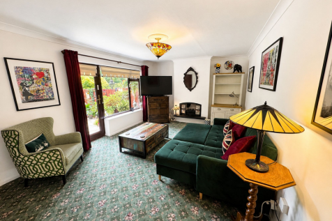 Hornbeam Rd CM16