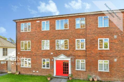 1-bed flat on Bucklers Way Carshalton SM5, £1,250/mo