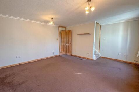 Studlands Park Avenue, Newmarket, CB8 photo 4