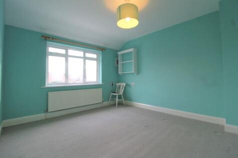 Drayton Gardens, West Drayton photo 4