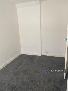 Laurel Avenue, Mansfield, NG18 photo 3