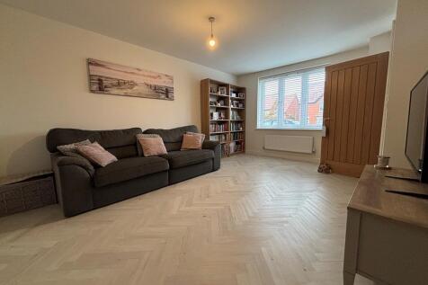 Sitting Room (3).JPG