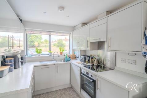 Kitchen Sitting Dining Area