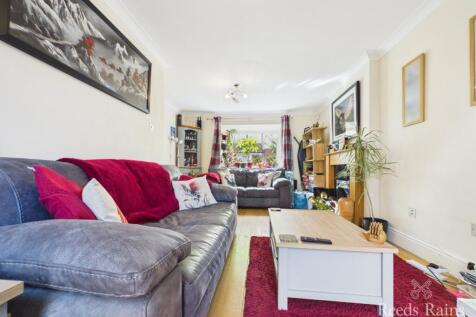 Sitting/Dining Room