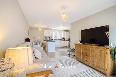 Chelmsford, CM2 - property photo