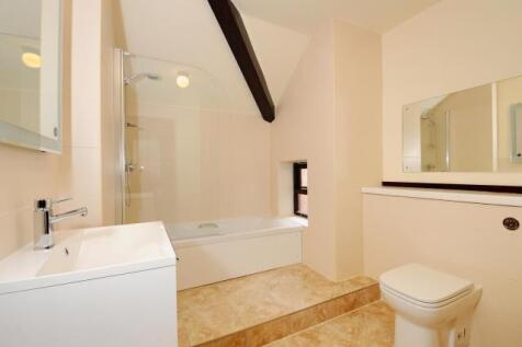 Ensuite to Main Bedroom