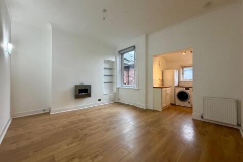 Dunbeth Avenue, Coatbridge, North Lanarkshire, ML5 photo 2