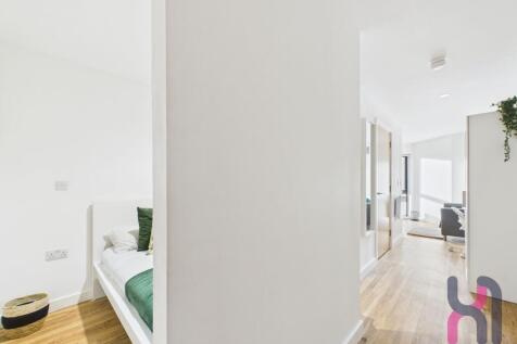 32 Frederick Road, Salford, M6 photo 4