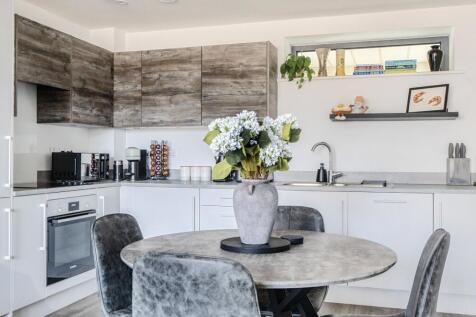 1311449-11-685168...