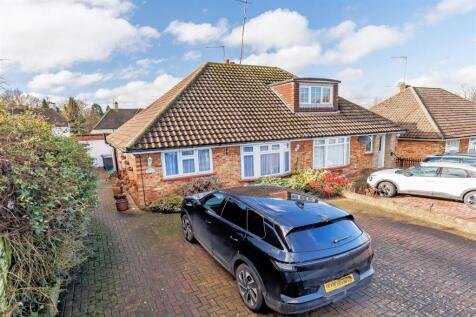 16, Field Close (23).jpg