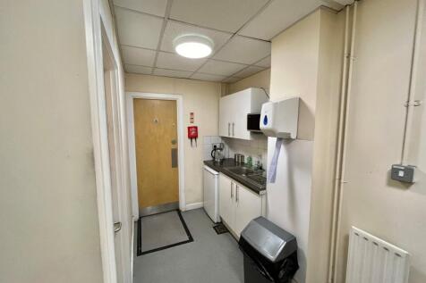 Westgate 2  Kitchenette.jpg