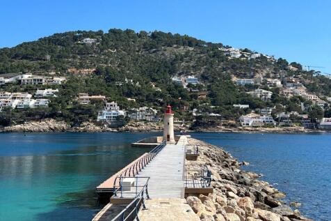 12 can borras Mallorquinische Wohnung mit einzigartigem Blick ueber den Hafen kaufen leuchtturm