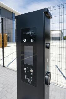 IW110825CA037U2 1.jpg