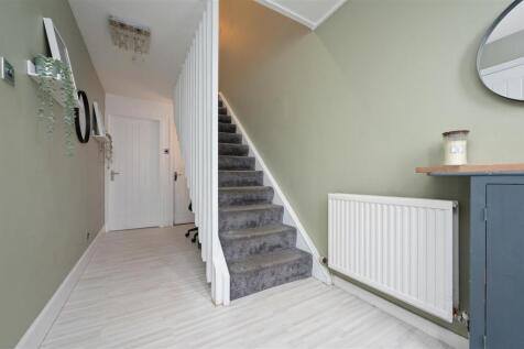 62MeldrumCourt007.JPG