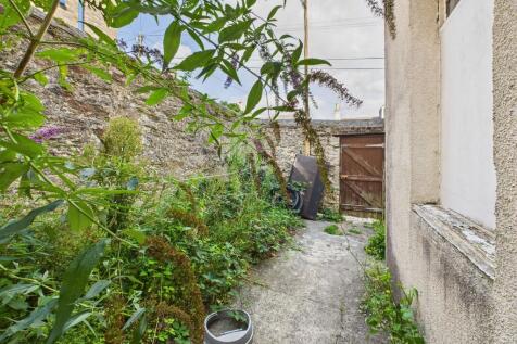 CAM03974G0-PR0188...