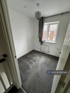 Chestnut Close, London, SE6 photo 3