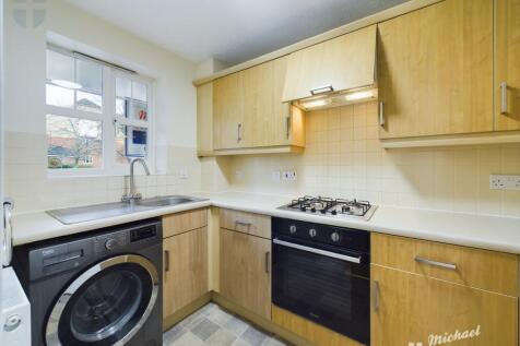 CAM02538G0-PR0155-STILL013