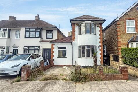 22 Edmund Road, Rainham, Essex, RM13 8LX
