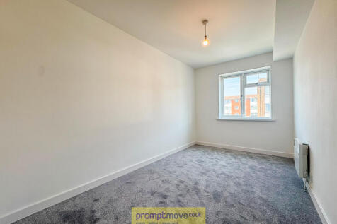 The Shires, Old Bedford Road Luton LU2 7QB photo 3