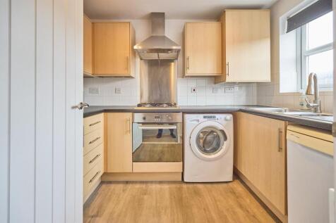 Kitchen to front