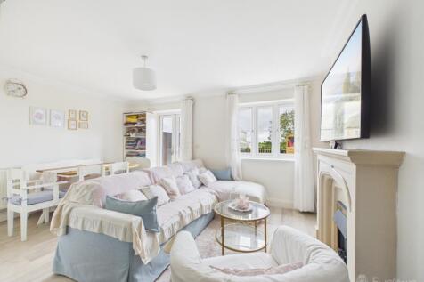 Living room- Mark Stephens EweMove Newmarket and S