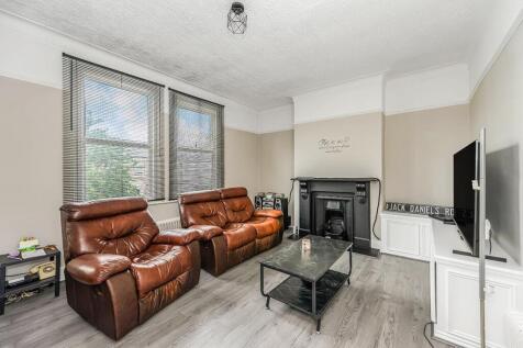 2, 24 Fraser Road-8.jpg